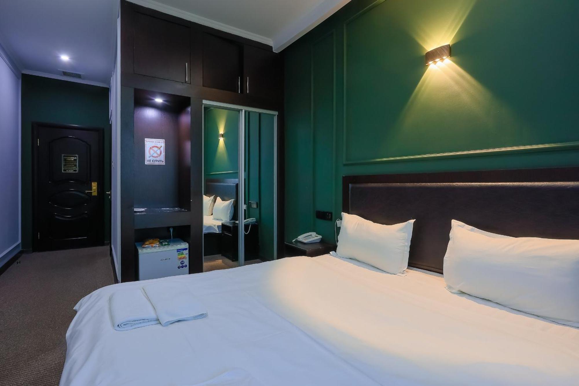 Hotel Vivaldis 알마티 외부 사진