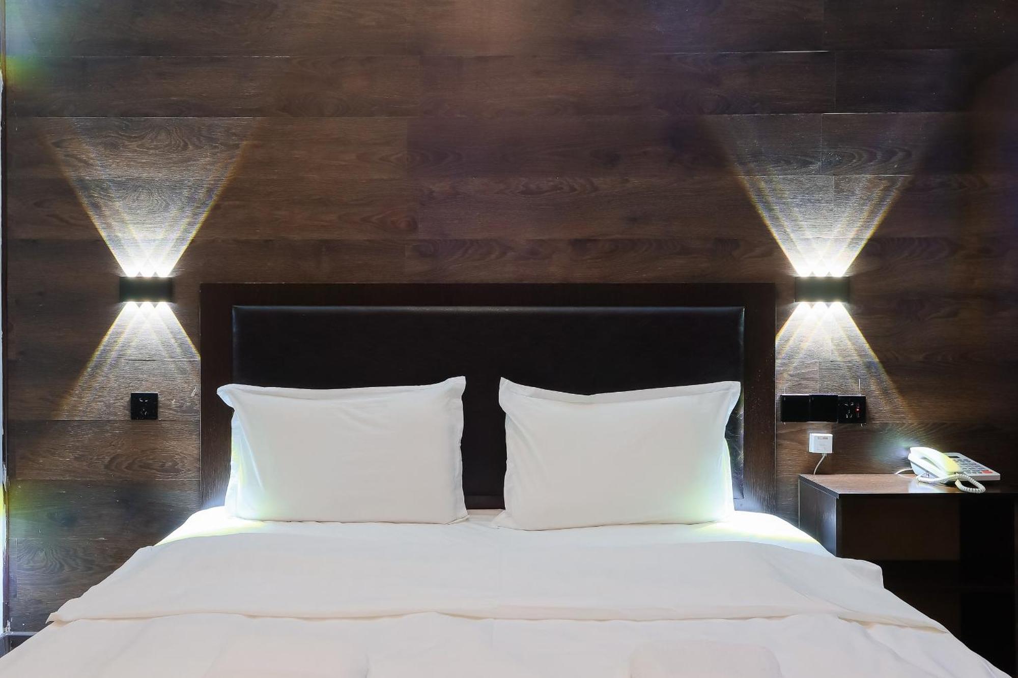 Hotel Vivaldis 알마티 외부 사진