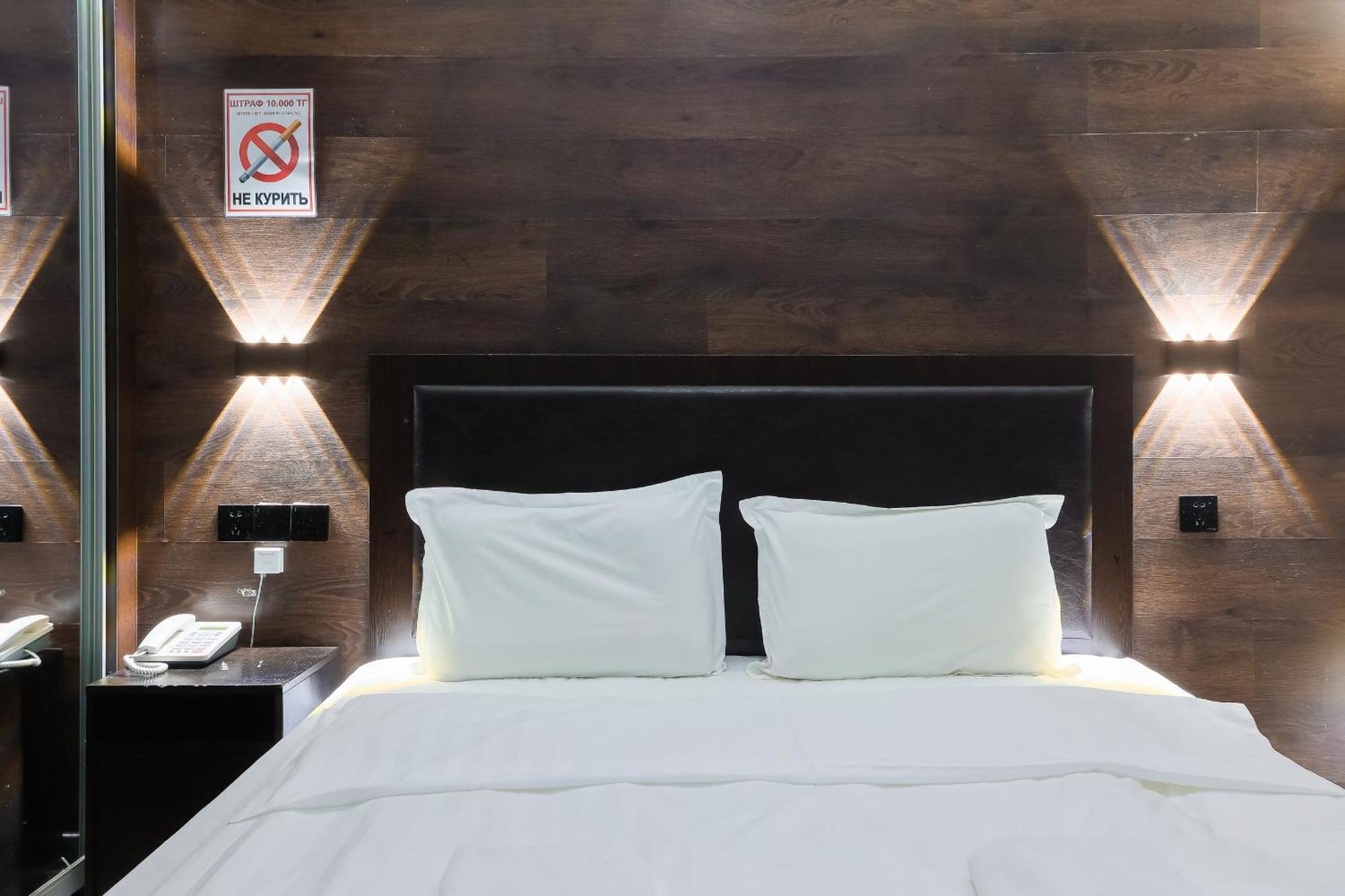 Hotel Vivaldis 알마티 외부 사진